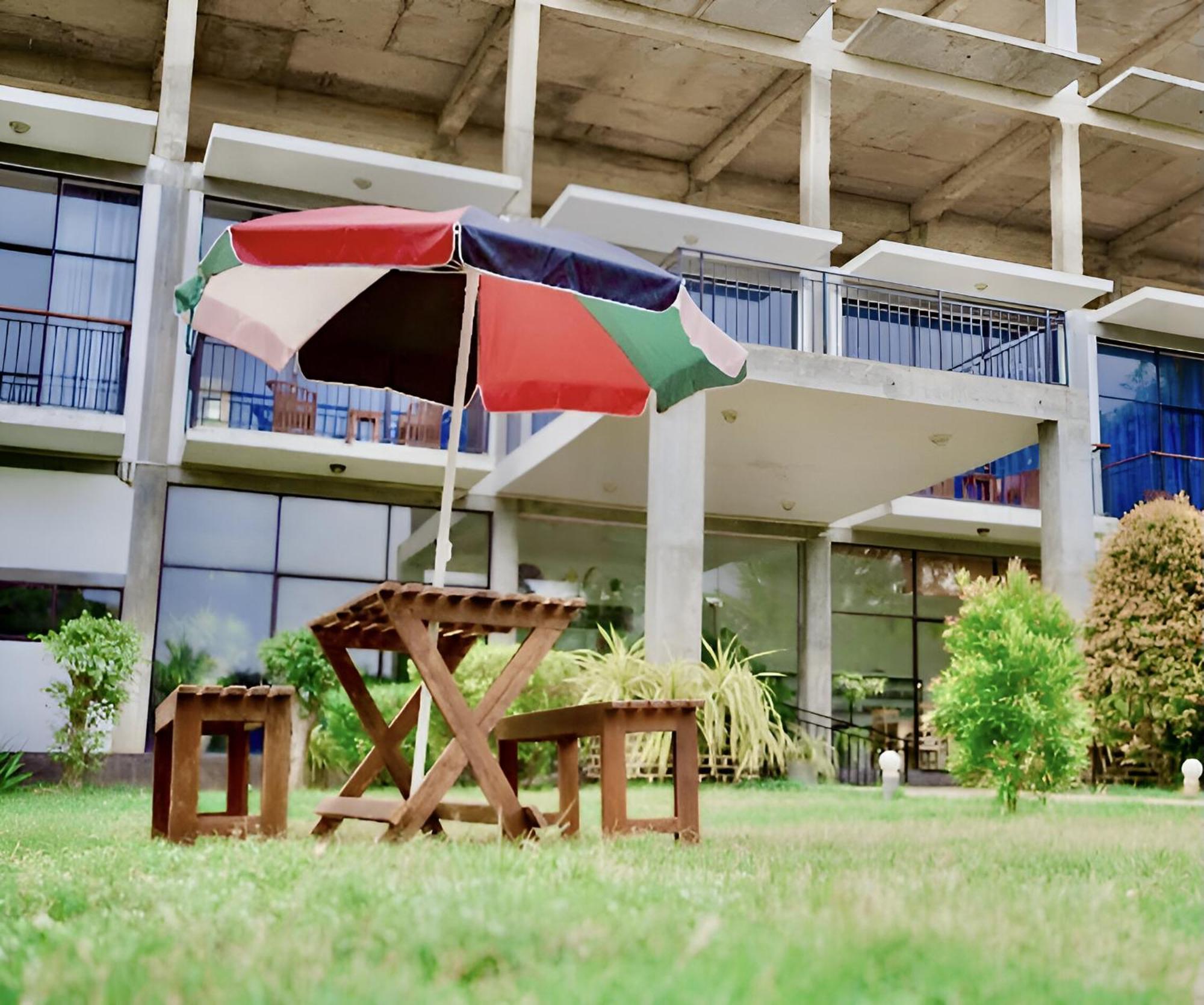 Aqua Marine Beach Hotel Kalkudah  Dış mekan fotoğraf