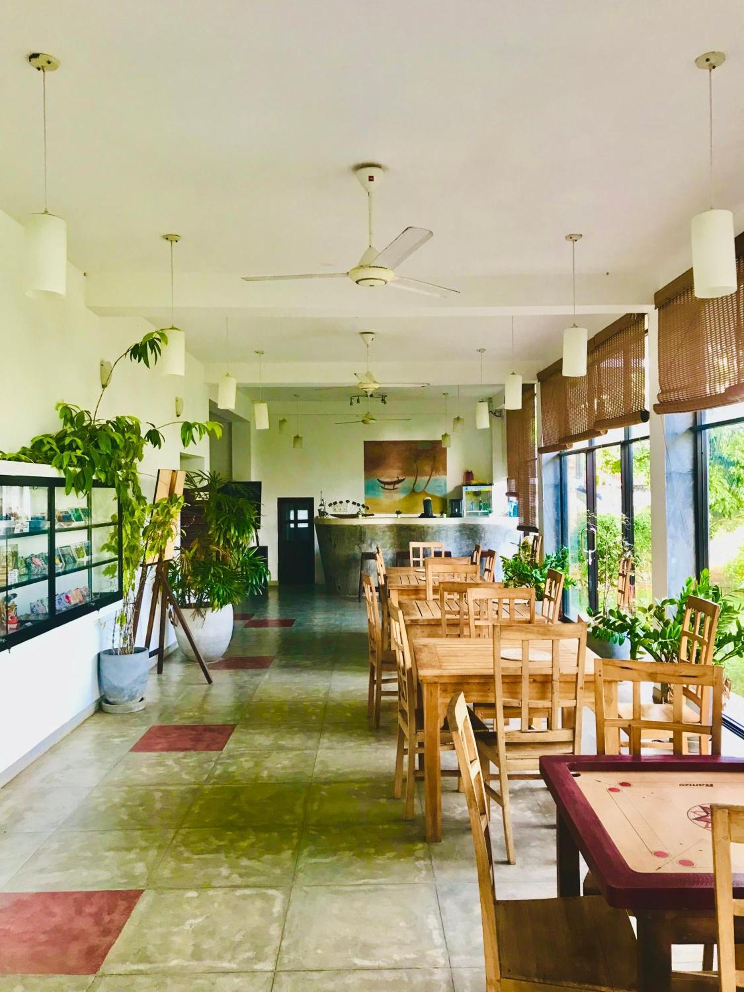 Aqua Marine Beach Hotel Kalkudah  Dış mekan fotoğraf