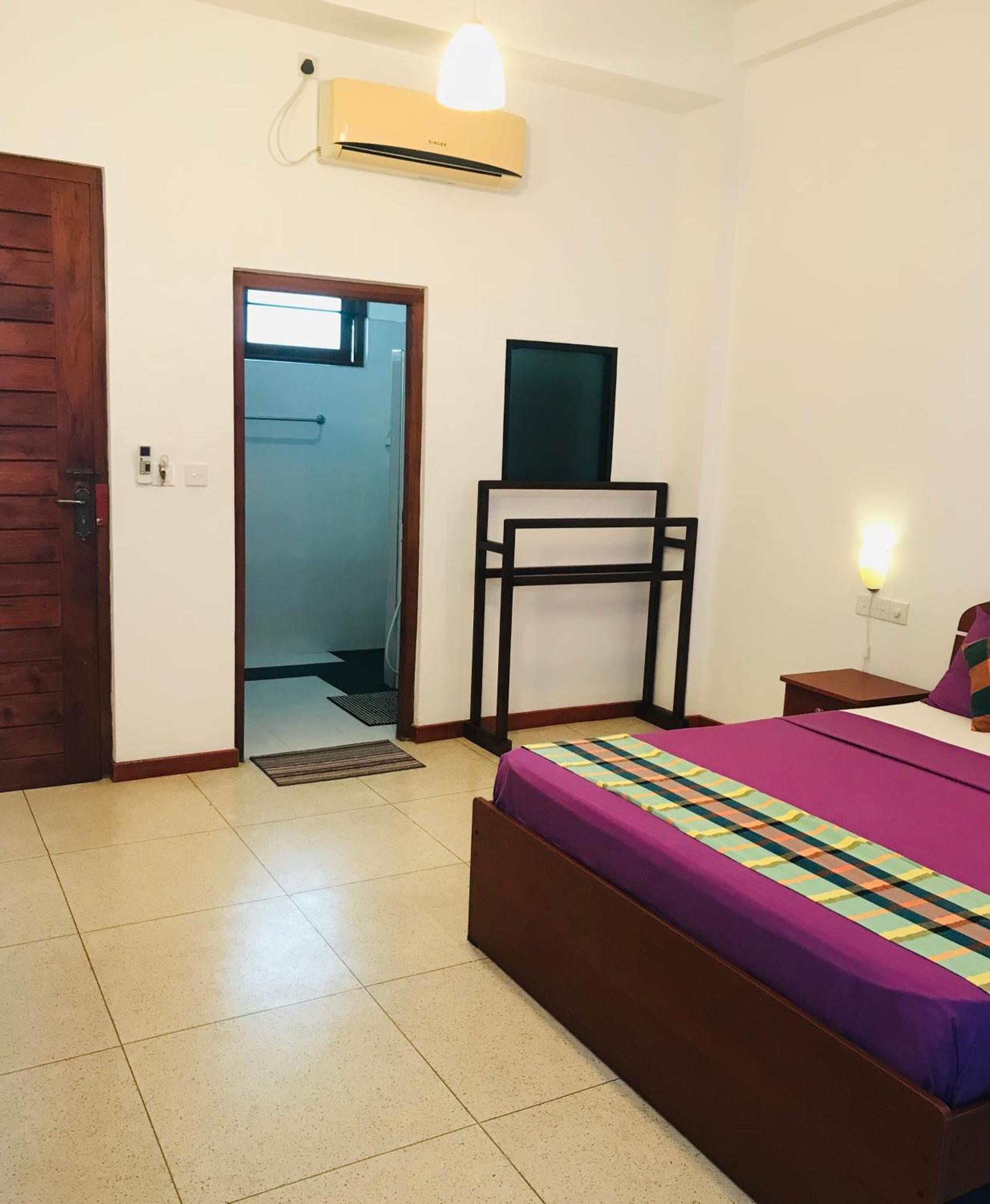 Aqua Marine Beach Hotel Kalkudah  Dış mekan fotoğraf